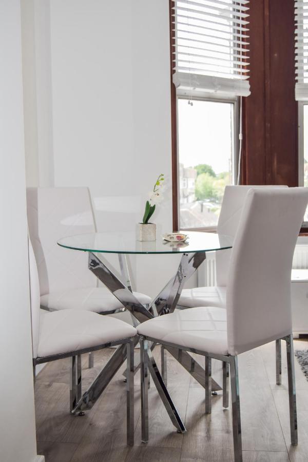Morland Apartments - Hornchurch London Luaran gambar